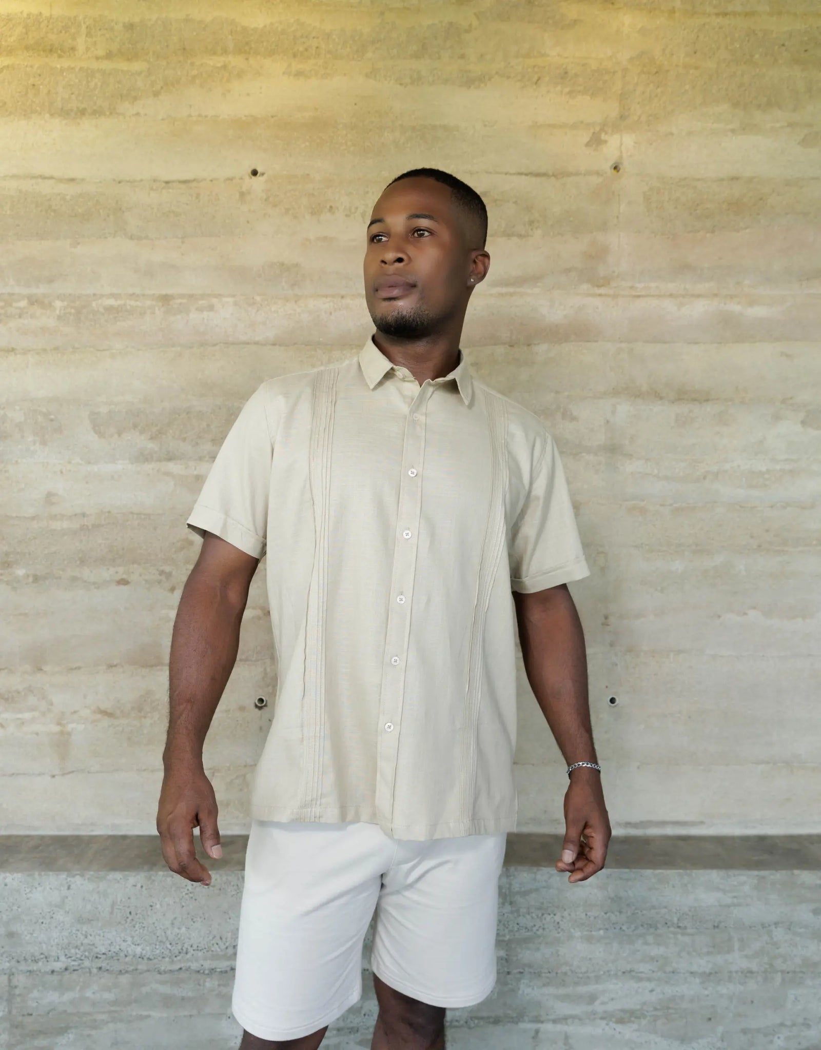 Guayabera Soluma Beige Manga Corta  - Moldería informal