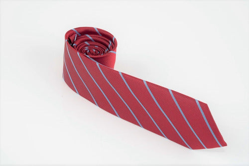 Corbata Semipitillo En Poliester Color Vino Tinto