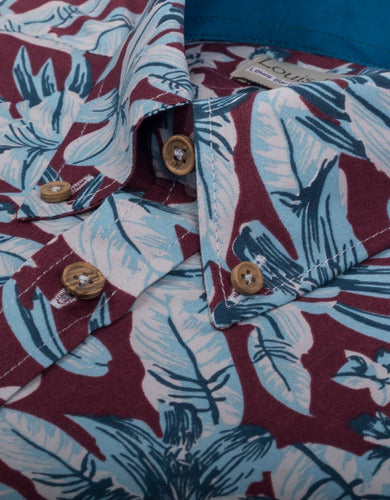 Camisa Manga Corta Vinotinto Estampada Hojas Azules - Moldería informal