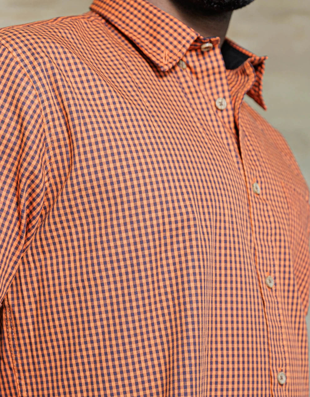 Camisa Manga Corta Cuadros Medianos Azules y Naranja - Moldería informal