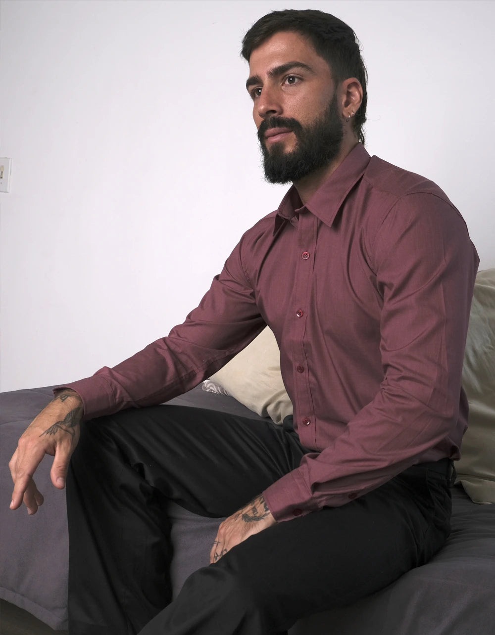 Camisa Manga Larga Sin Textura Color Vino Tinto Palido - Moldería slim