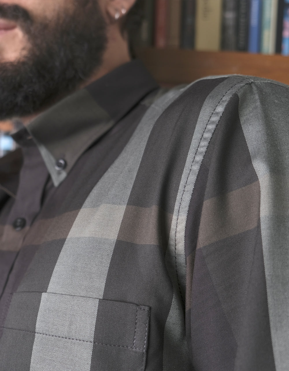 Camisa Manga Corta Lineas Tonos Verdes - Moldería clásica