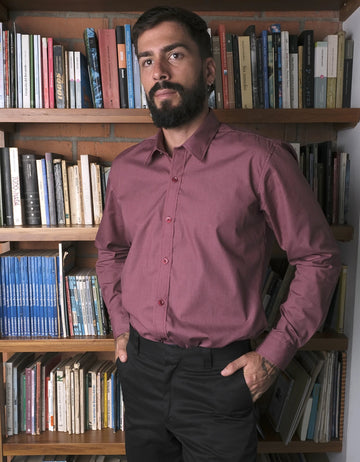 Camisa Manga Larga Sin Textura Color Vino Tinto Palido - Moldería slim