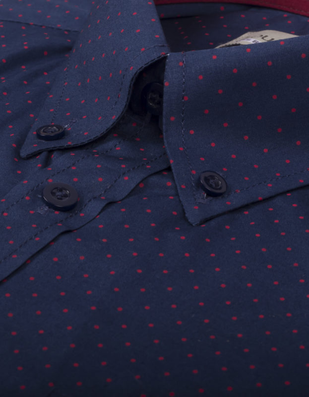 Camisa Manga Larga Azul Oscura Puntos Fucsia - Moldería informal