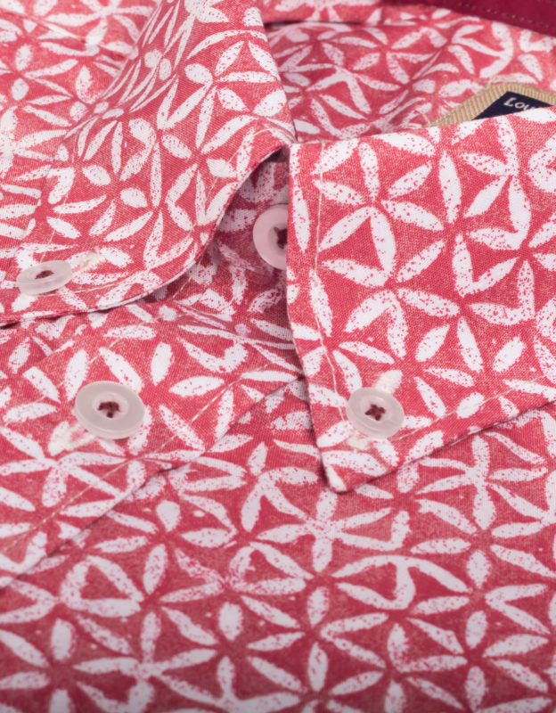 Camisa Manga Corta En Algodón Color Salmón Flores Blancas - Moldería informal