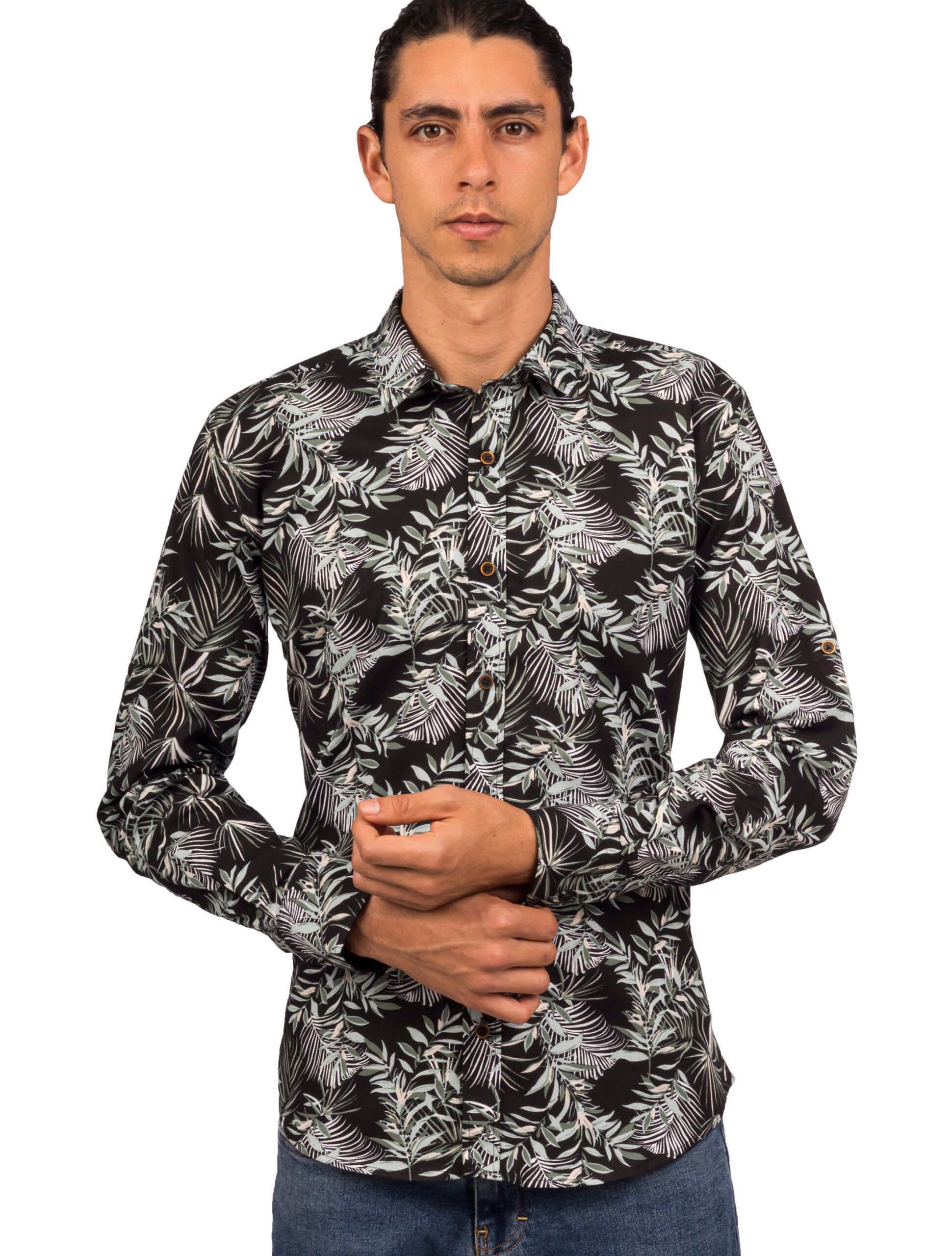 Camisa Manga Larga Negra Estampado Hojas Tropicales Verde y Blanco - Moldería slim