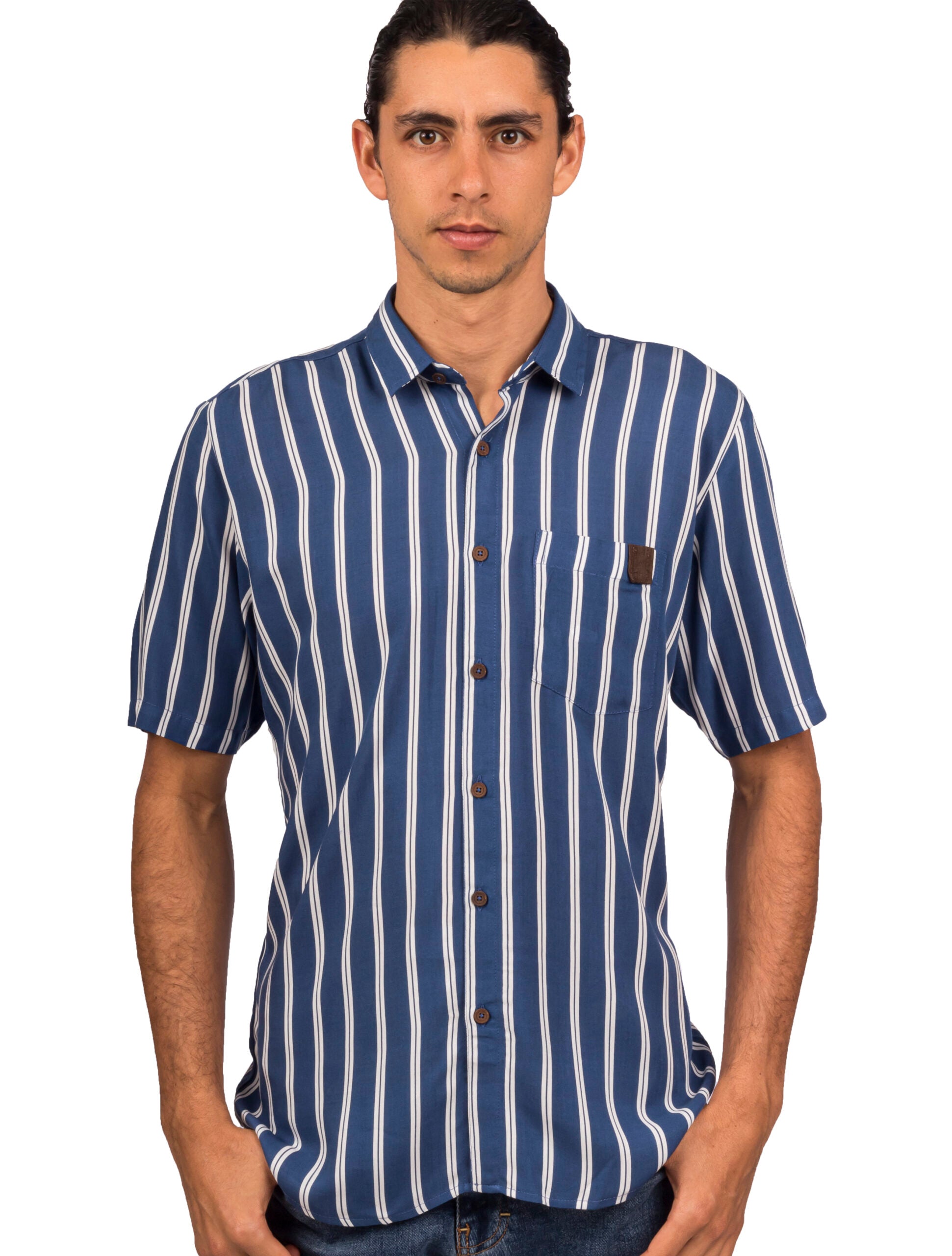 Camisa Azul Manga Corta en Chalis Rayas Blancas - Moldería slim