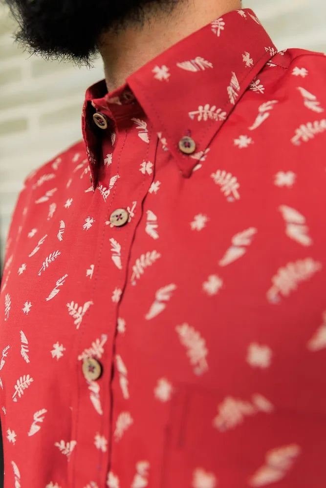 Camisa Manga Corta Roja Estampado Hojas Beige - Mordería clásica